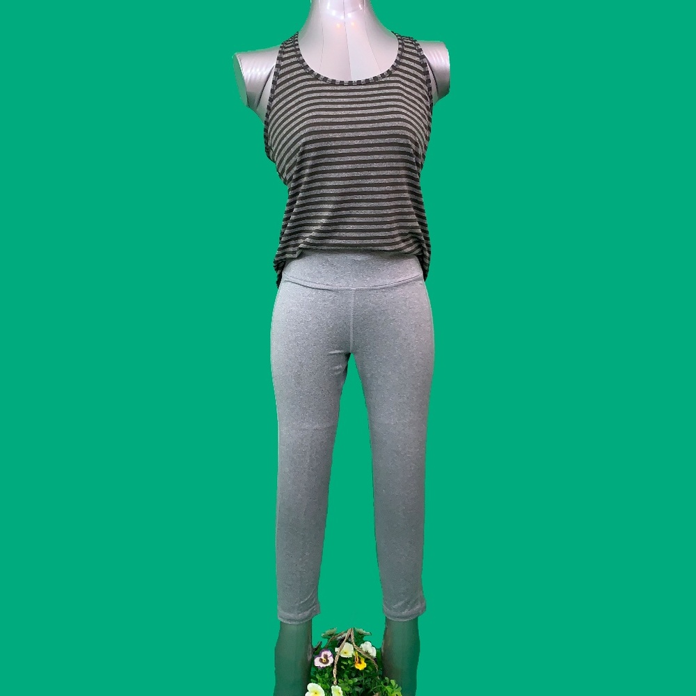 Women Activewear Gray Leggings For Gym And Yoga